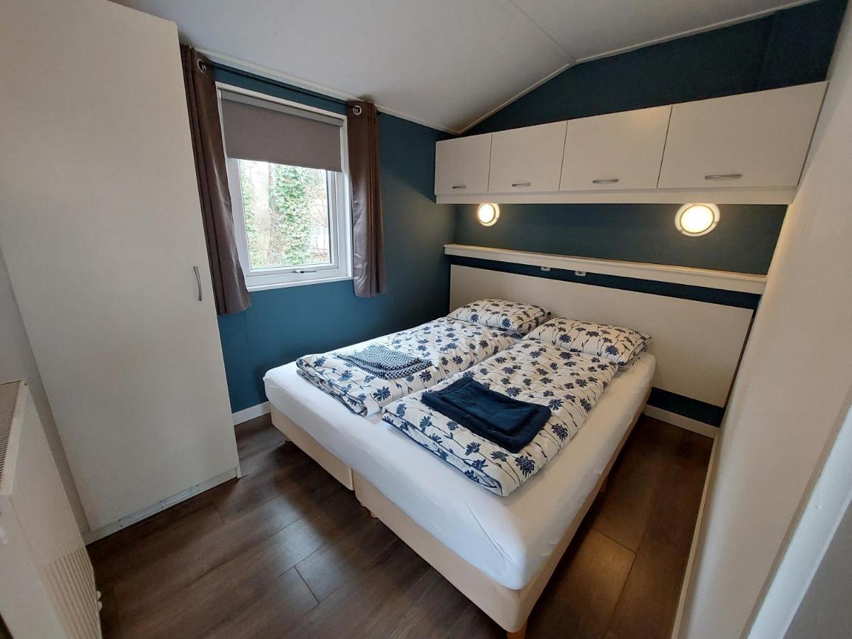 Modern En Chic Chalet Tot 4 Personen Op De Veluwe Recreatiepark De Oude Driest プッテン エクステリア 写真