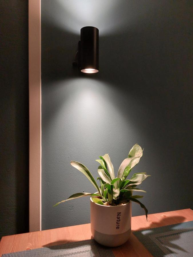 Modern En Chic Chalet Tot 4 Personen Op De Veluwe Recreatiepark De Oude Driest プッテン エクステリア 写真
