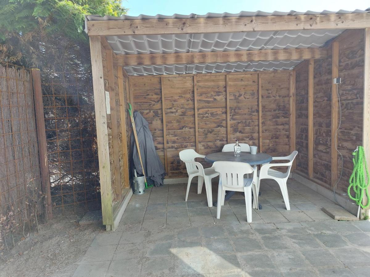 Modern En Chic Chalet Tot 4 Personen Op De Veluwe Recreatiepark De Oude Driest プッテン エクステリア 写真